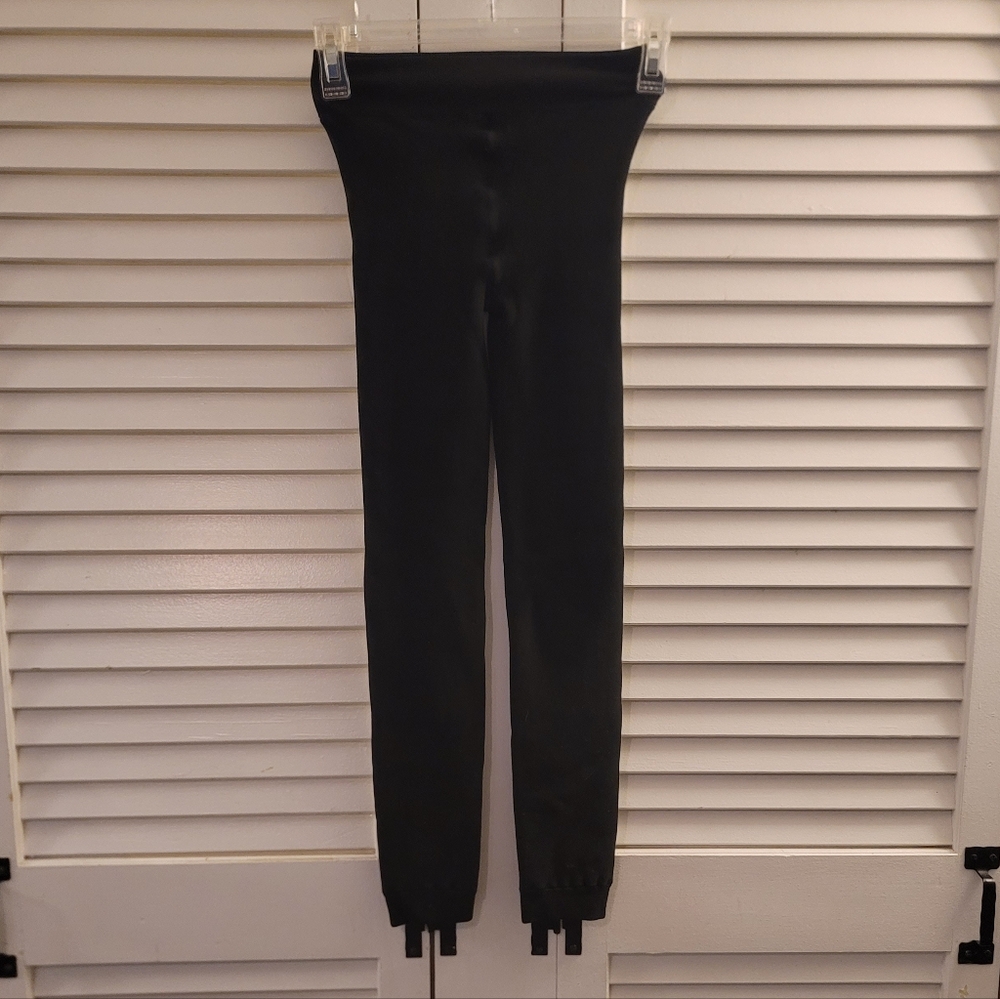 WOMEN'S FLEECE LEGGINGS.